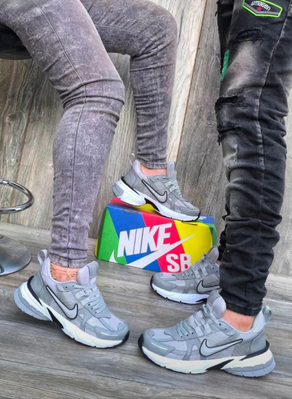 Nike VK2 Unisex — Versatilidad Deportiva para Todos