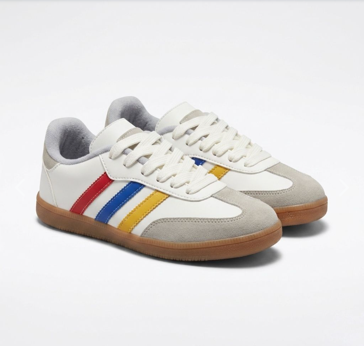 Combo Pasión Tricolor: Tenis y Bolso para Dama - vista lateral