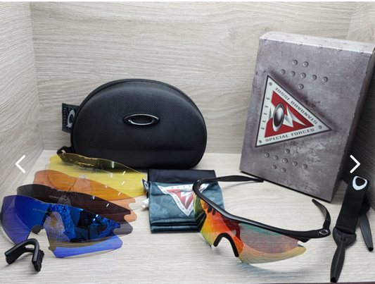 Gafas Oakley Estilo Murciélago con 6 Lentes Intercambiables — Versatilidad Extrema