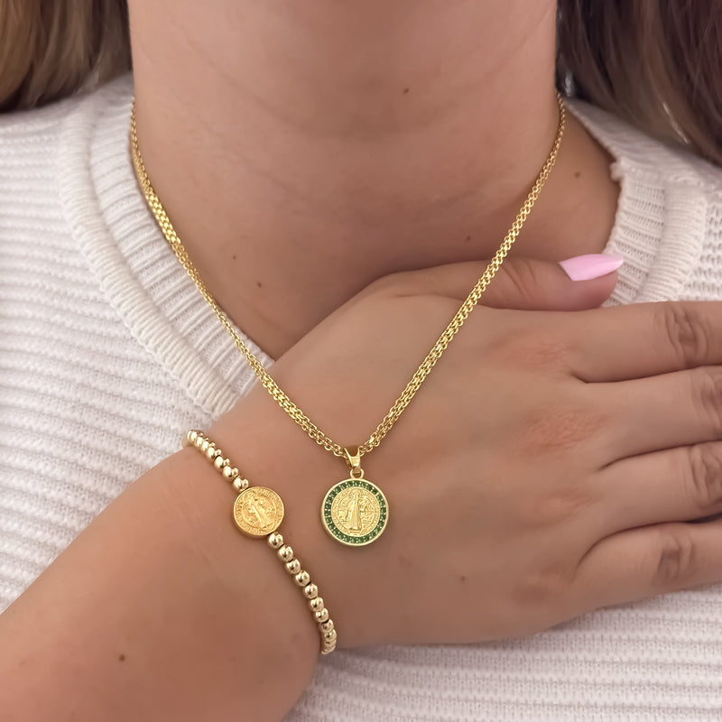 Pulsera San Benito para Dama – Diseño Dorado con Medalla - vista principal