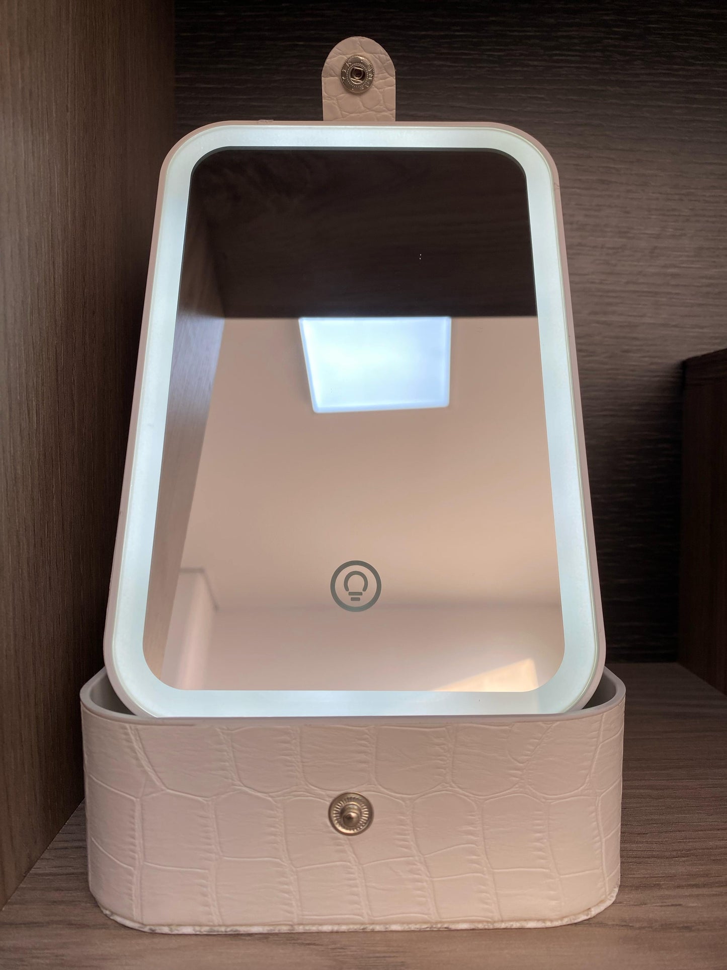 Joyero Organizador con Espejo Táctil LED Recargable - Almacenamiento de Maquillaje y Joyas con Luz Ajustable