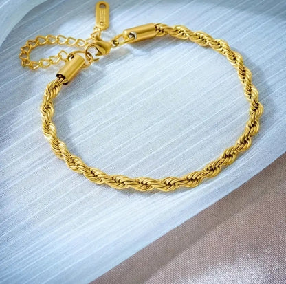 Combo Cadena + Pulsera Tejido Lazo 18K - detalle adicional