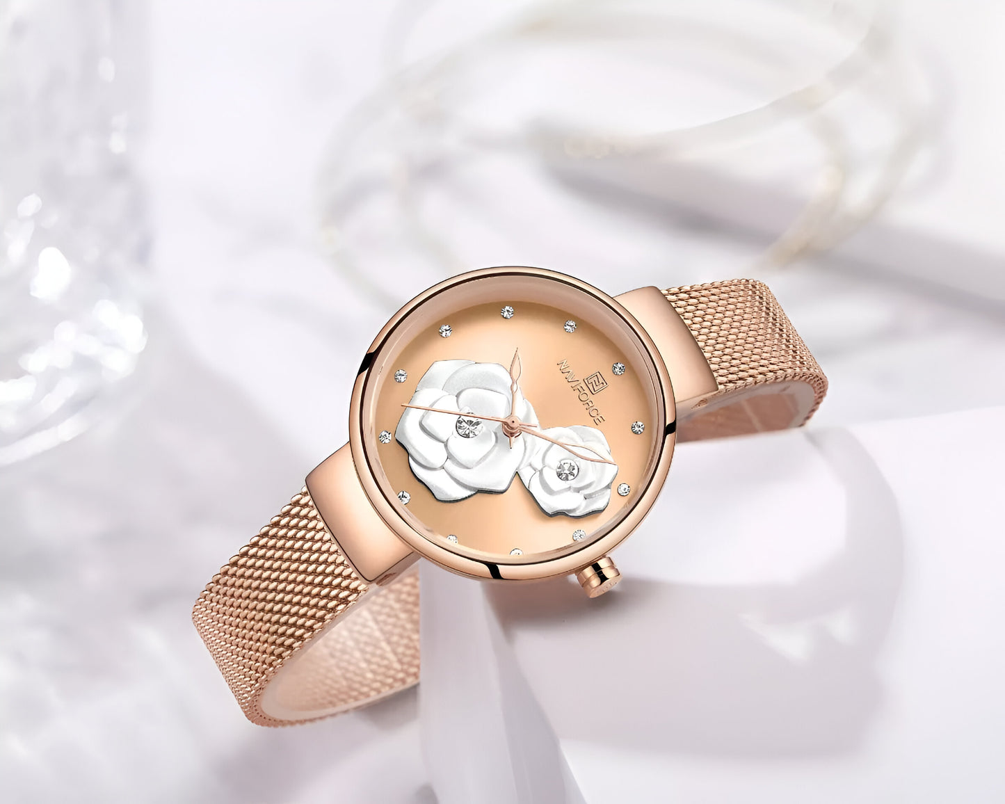 Reloj Naviforce Casual NF5013 — Toque Floral para Mujer