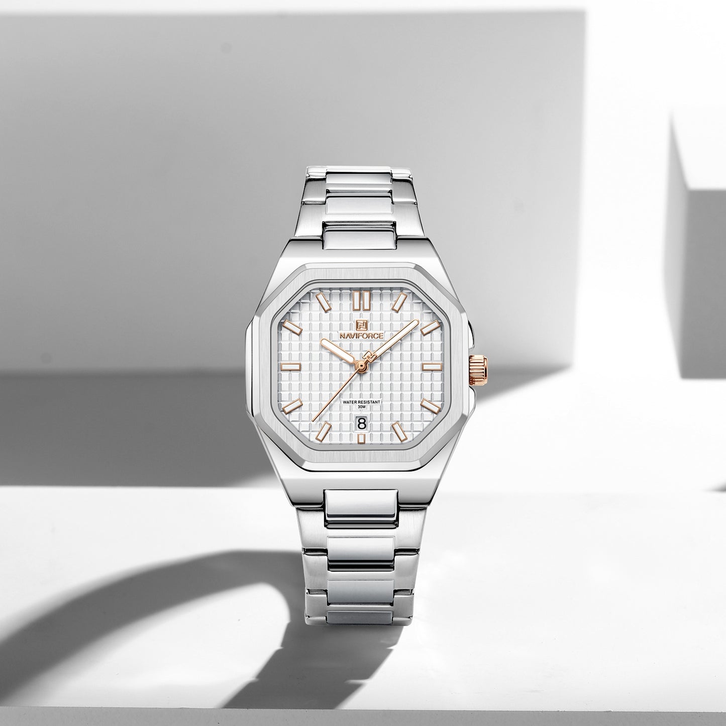 Reloj Naviforce Casual NF5053 — Pulsera de Acero para Mujer
