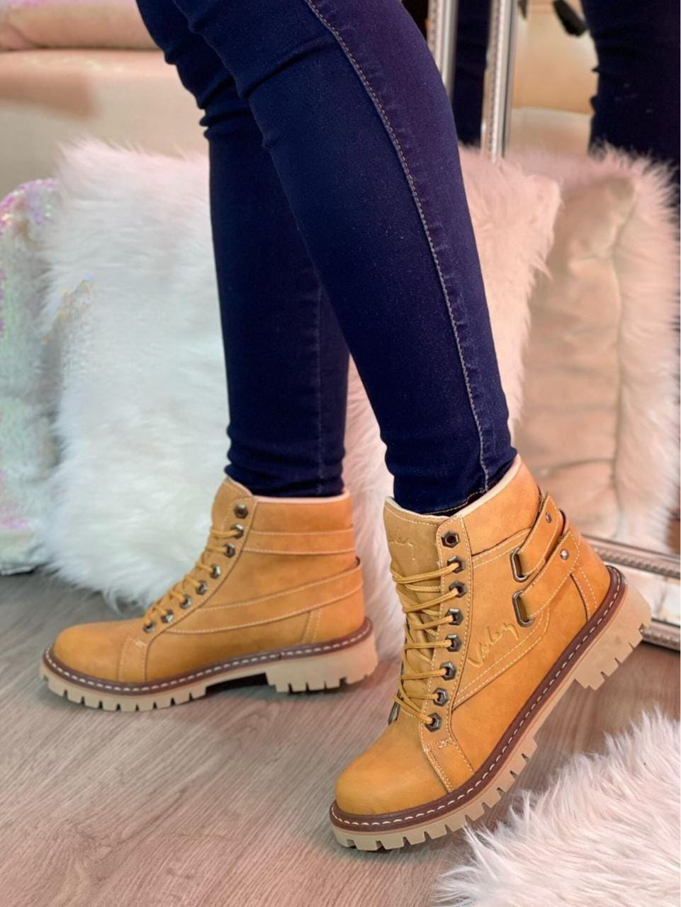 Bota Velez Doble Corre + Caja