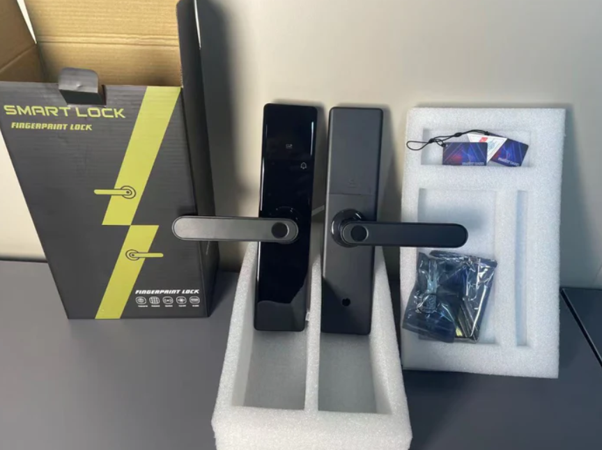 Cerradura Inteligente WiFi 5 en 1 — Acceso por Huella, Código, App y Más
