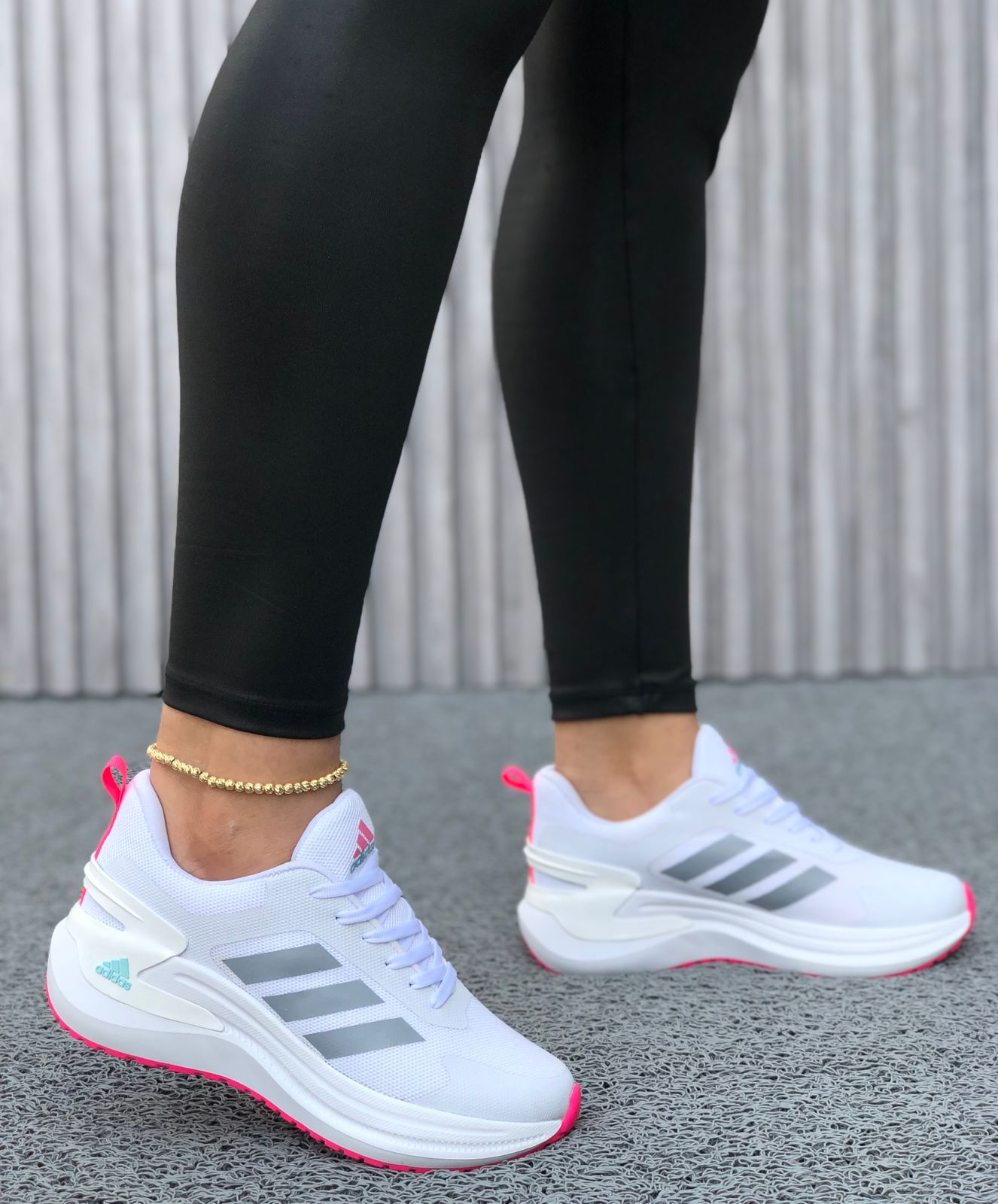 Adidas Para Dama MK — Versatilidad y Estilo en un Solo Tenis