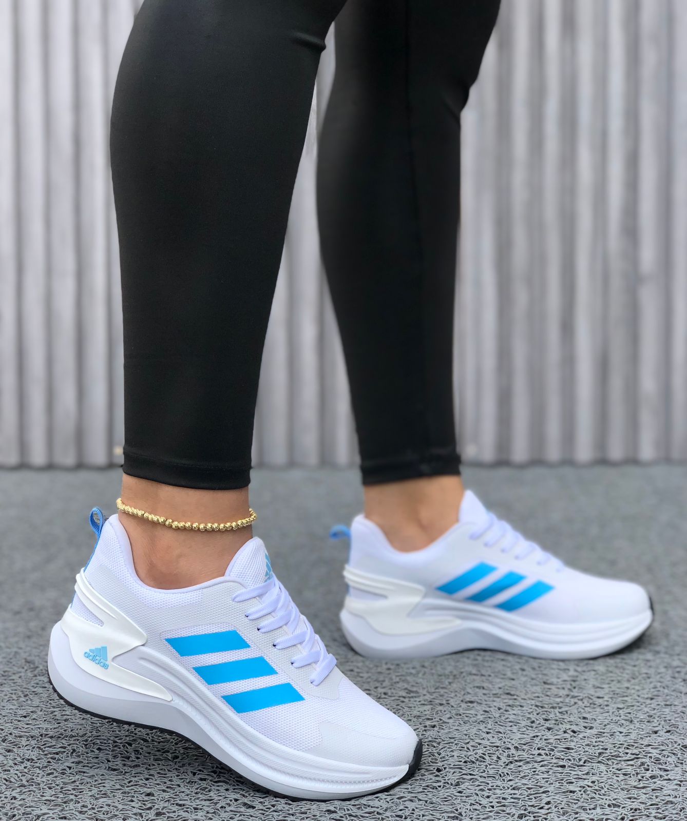 Adidas Para Dama MK — Versatilidad y Estilo en un Solo Tenis