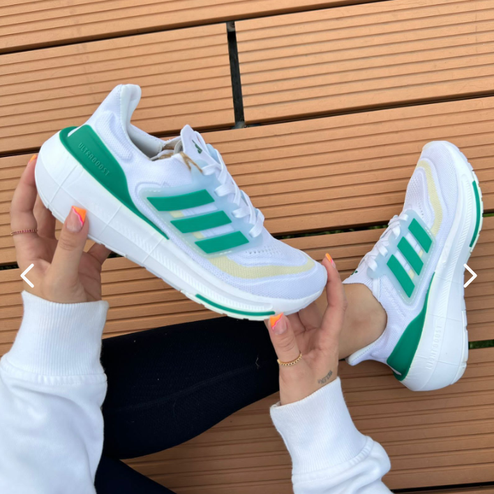 Tenis Adidas Ultraboost Light - vista frontal