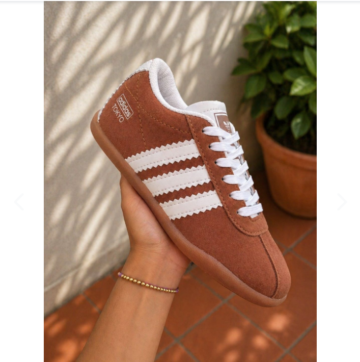 Tenis Samba Deportivos: Clásicos Urbanos con Buen Agarre - vista lateral