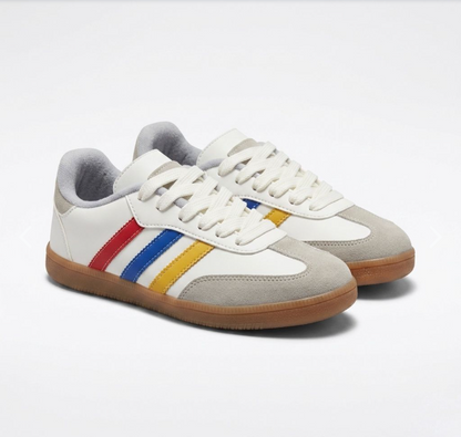 Combo Pasión Tricolor: Tenis y Bolso para Dama - vista lateral