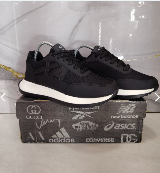 Tenis Ax Armani Negro Dorado para Caballero - vista frontal