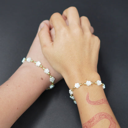 Pulseras de Hermanas con Flores - vista principal