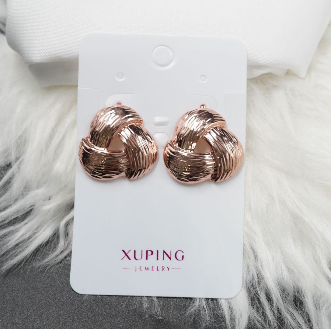 Aretes Triangulares en Rodio Rosa - detalle