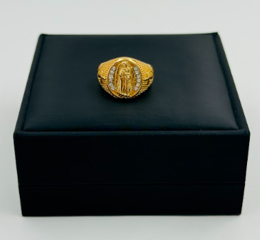 Anillos Religiosos en Acero Dorado – Diseños de Fe - vista lateral